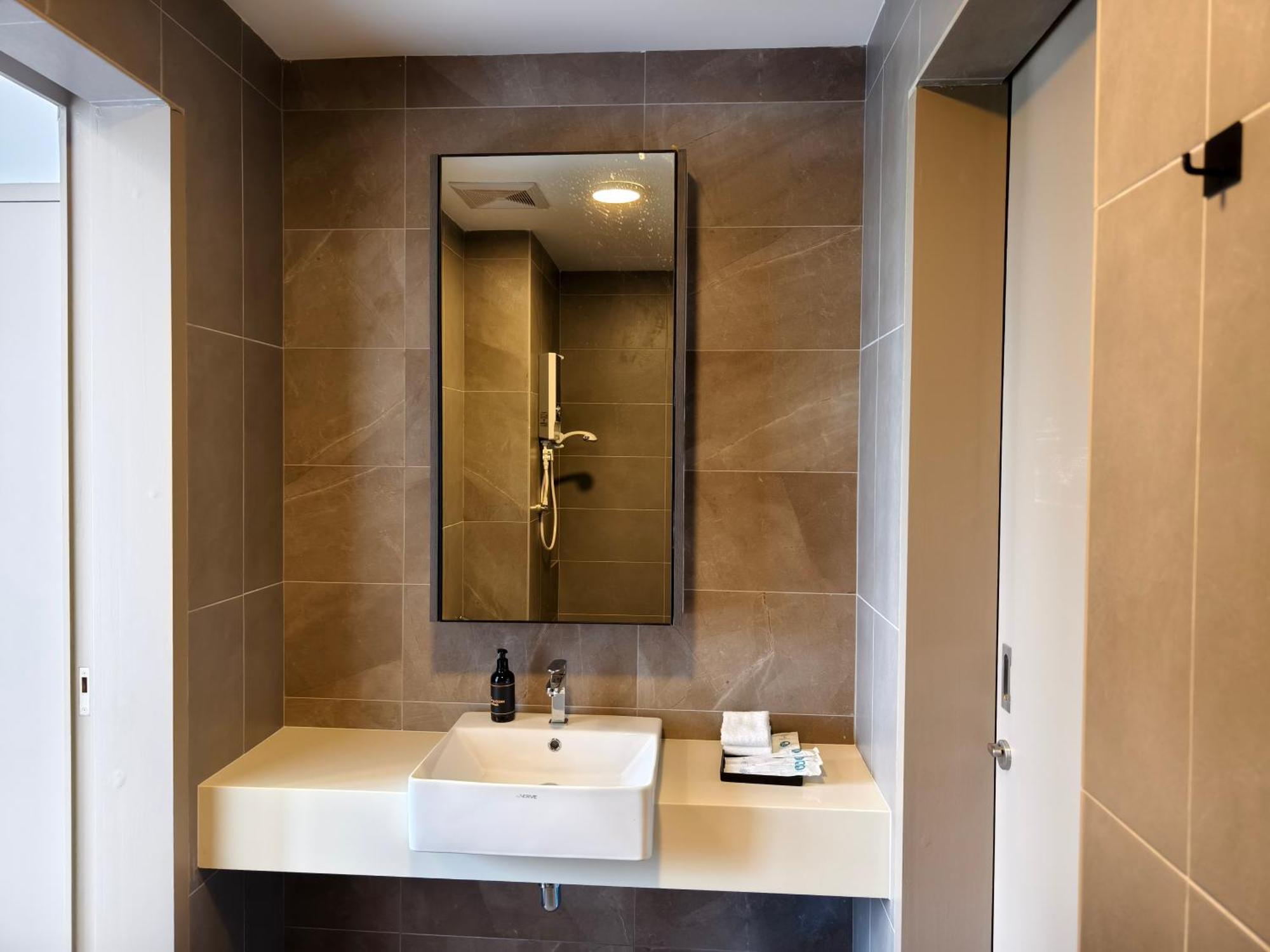 Mossaz Suites Empire City By Starwood Petaling Jaya Eksteriør bilde