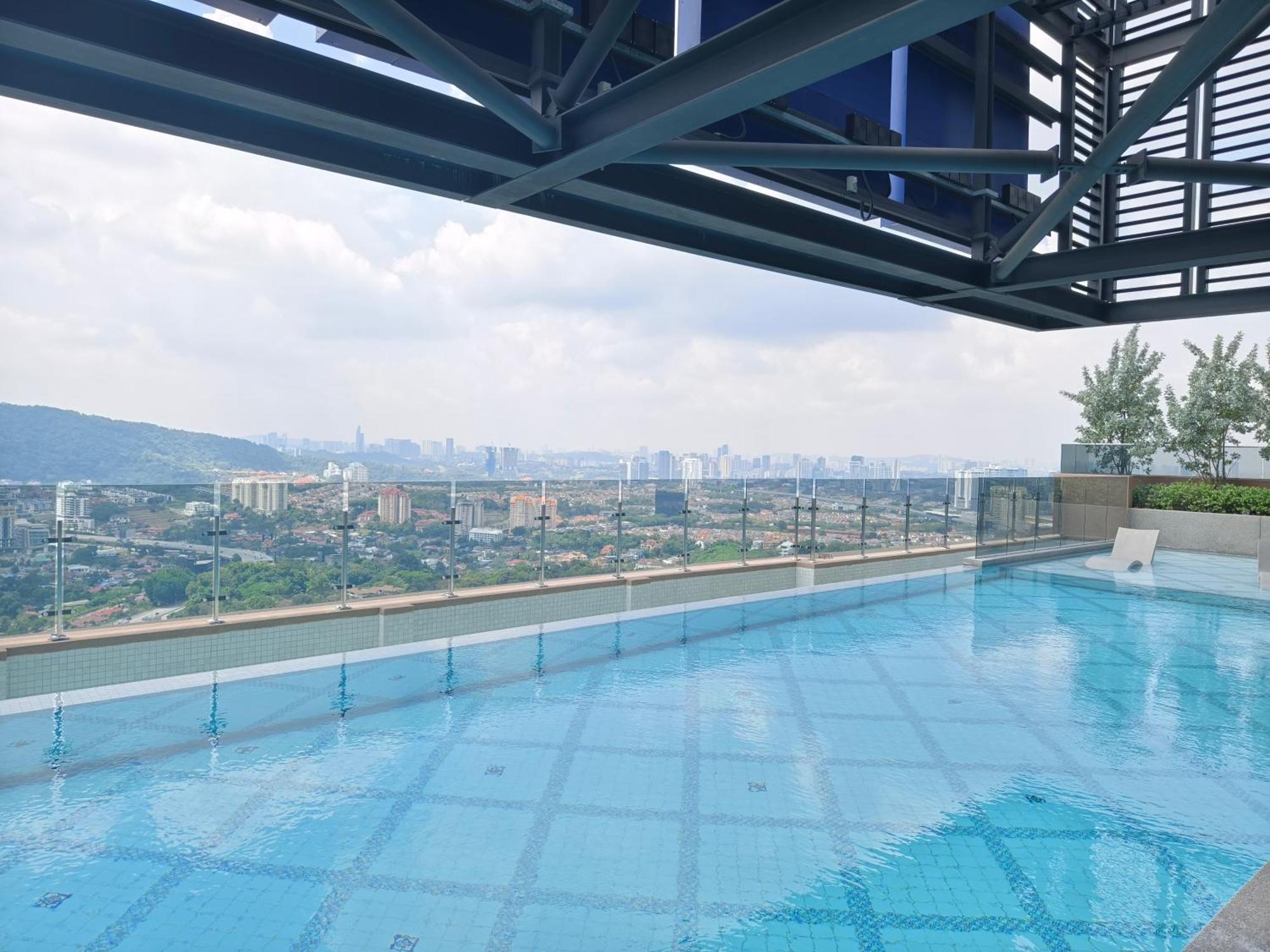 Mossaz Suites Empire City By Starwood Petaling Jaya Eksteriør bilde