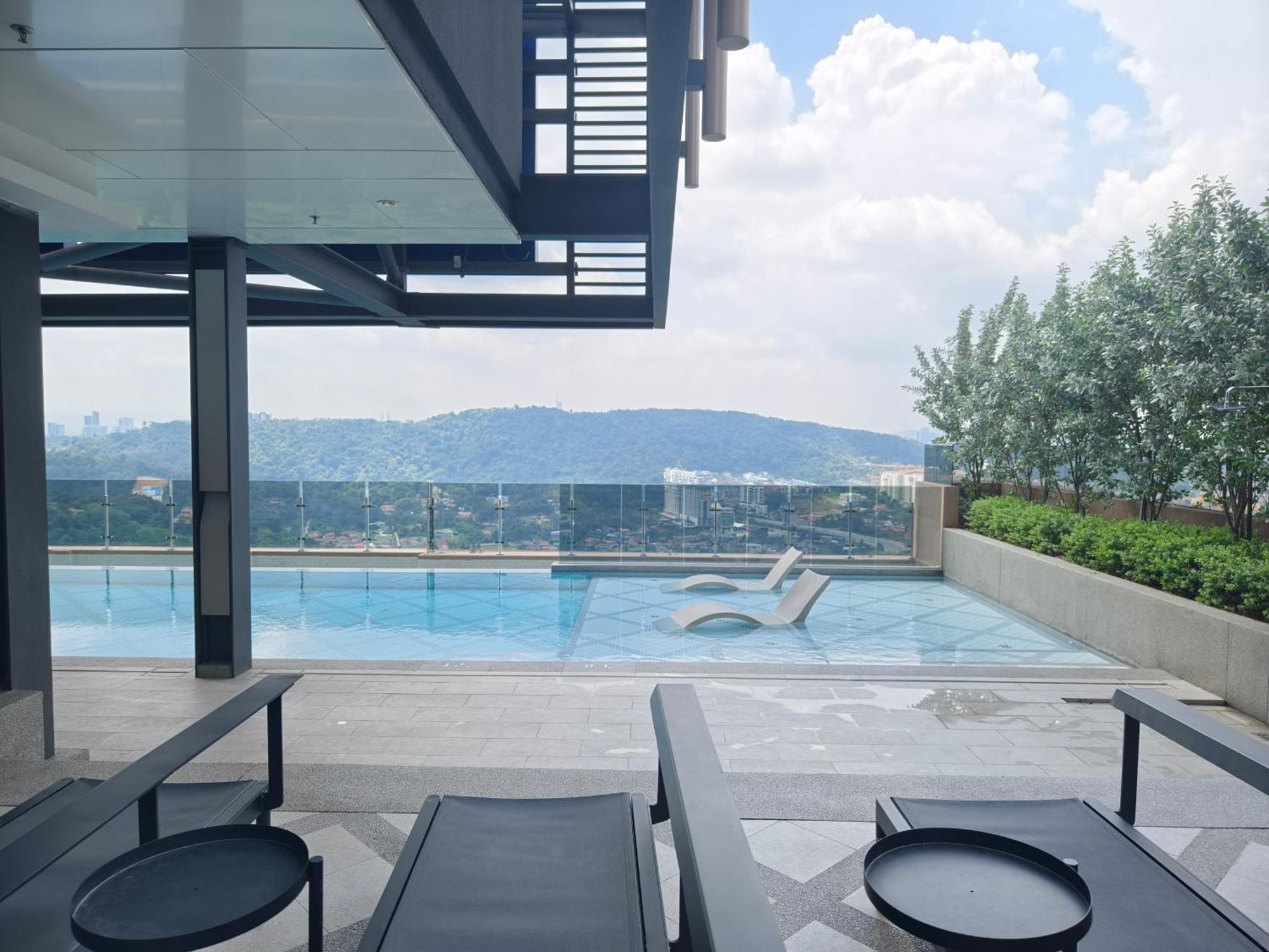 Mossaz Suites Empire City By Starwood Petaling Jaya Eksteriør bilde