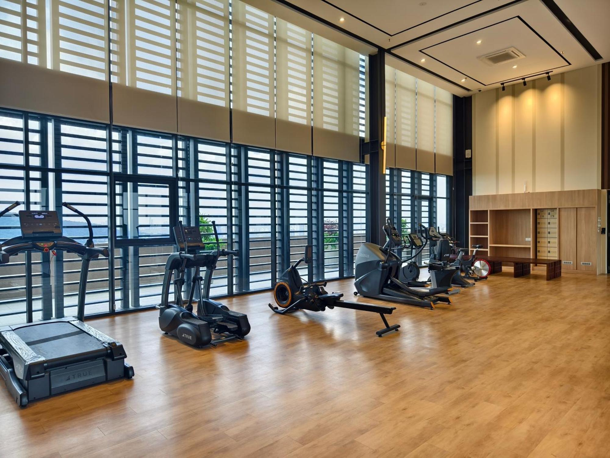 Mossaz Suites Empire City By Starwood Petaling Jaya Eksteriør bilde