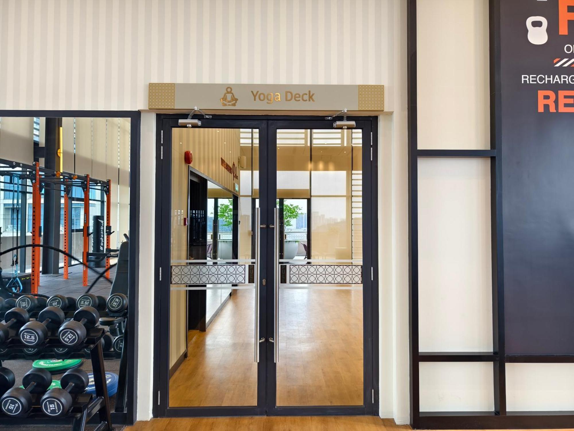 Mossaz Suites Empire City By Starwood Petaling Jaya Eksteriør bilde